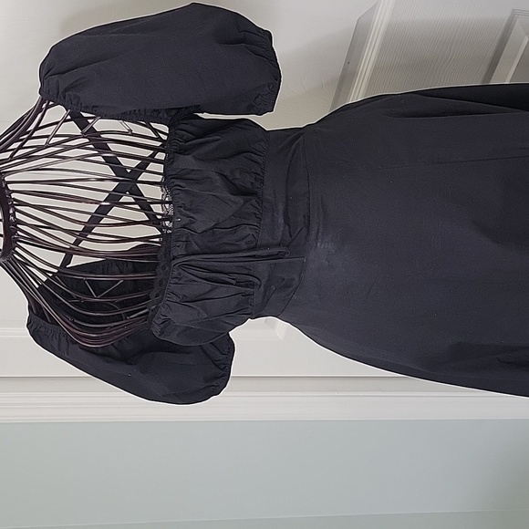 FORE Elegant Black Dress with Unique Strappy Design Size Small - Picture 2 of 10